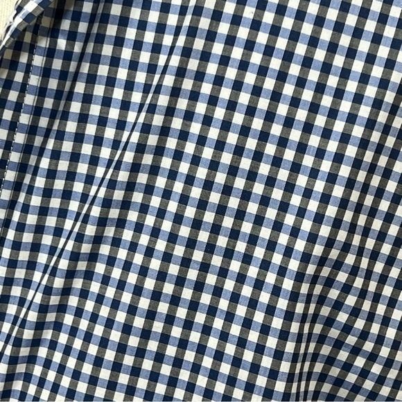 ROBERT GRAHAM LONG SLEEVE BUTTON DOWN SHIRT XL flip cuff detail GUC - Picture 4 of 15